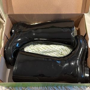 Crocs Tall Rain Boot (Glossy Black), Women’s size 9